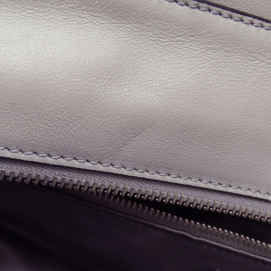 Logo Tote Bag Leather - 11