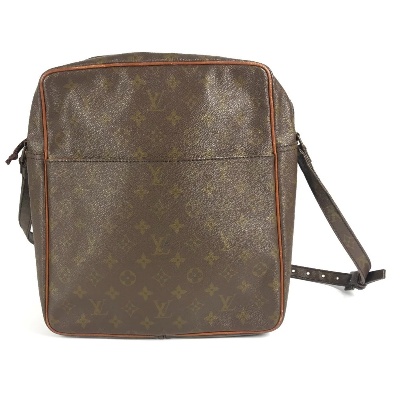 Shoulder Bag Canvas Monogram Pochette Louis Vuitton: Shoulder Bag Canvas Monogram Pochette Louis Vuitton Canvas Monogram Pochette in Brown, a classic shoulder bag from Louis Vuitton, bears the iconic monogram pattern. This vintage piece features a
