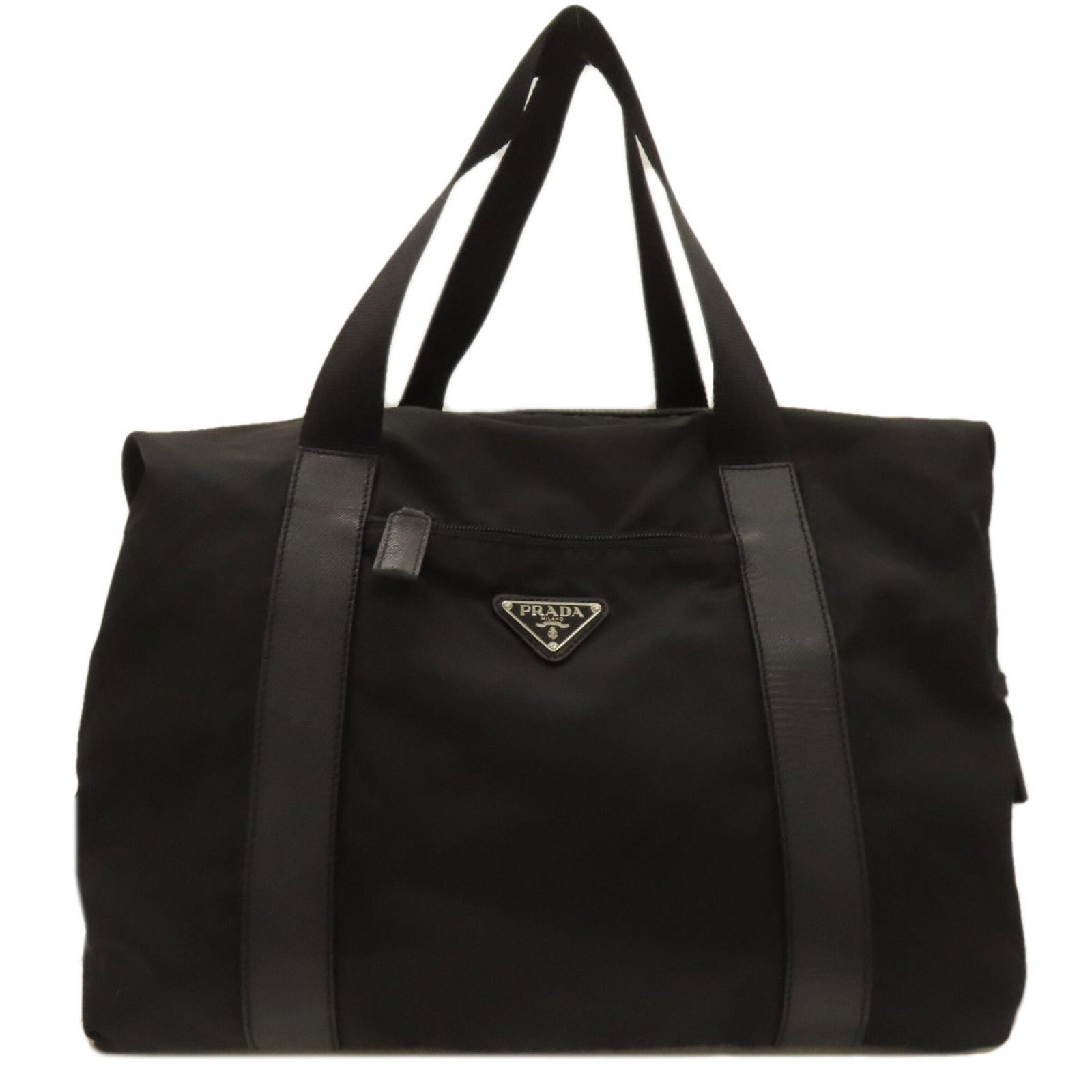 Tote Bag Nylon Prada: Tote Bag Nylon Prada Black Prada nylon tote bag with a zipper closure, measuring 31cm x 56cm x 21cm, features a 48cm long handle. The bag's nylon material provides a durable and versatile design. A si
