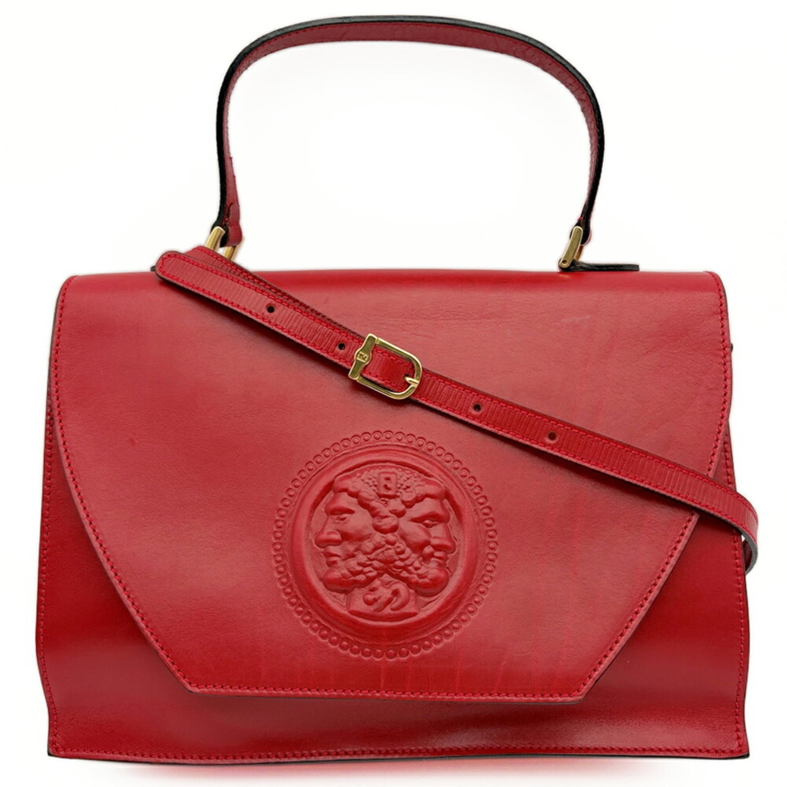Shoulder Bag Leather: Shoulder Bag Leather Red leather shoulder bag from Fendi, measuring 20cm x 29cm x 8cm, offering a stylish and compact design. Made from high-quality leather, this bag features a bold red color that ad