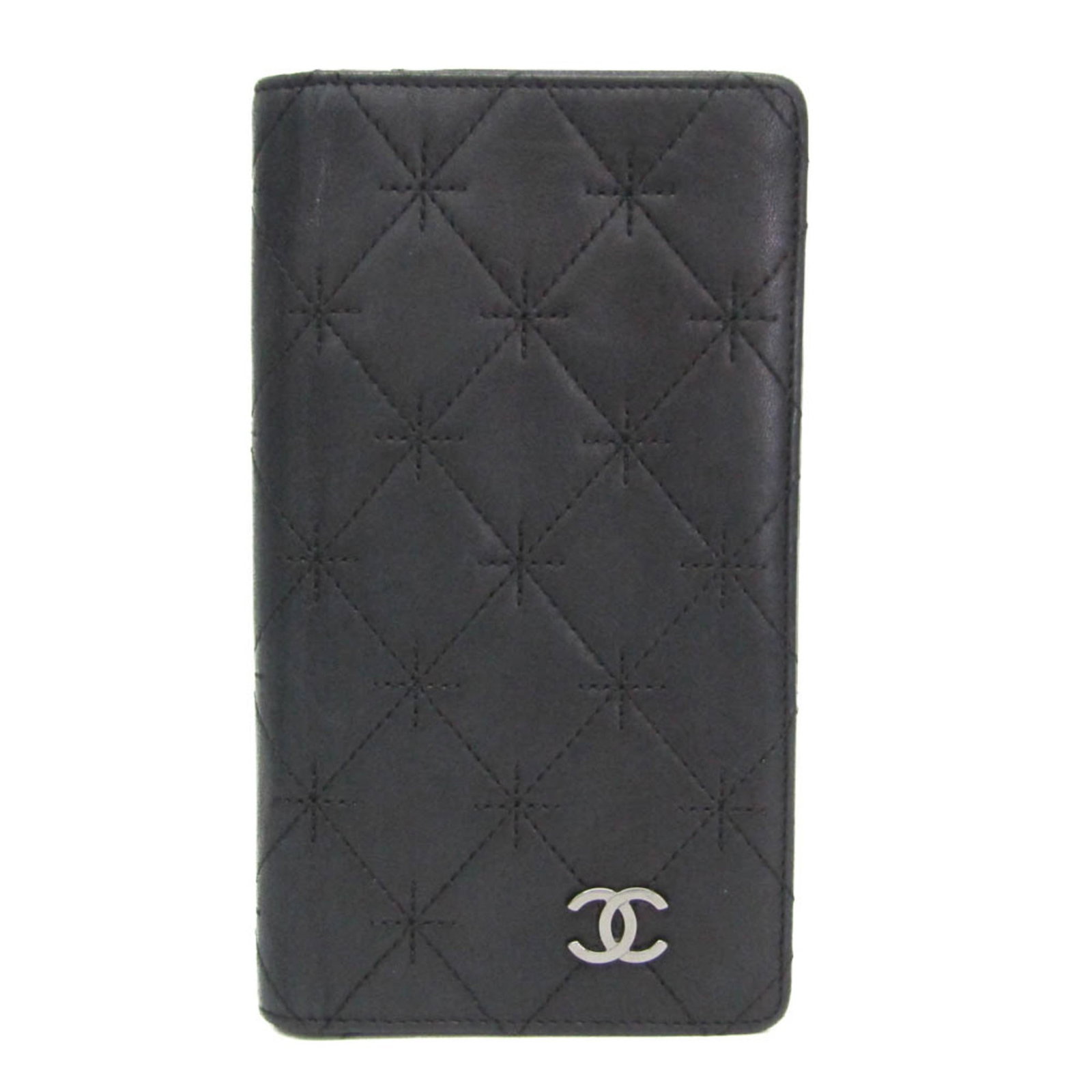 Chanel Long Wallet (Bi-Fold) Leather: Chanel Long Wallet (Bi-Fold) Leather The Chanel Long Wallet (Bi-Fold) Leather is a sleek and sophisticated accessory, featuring a classic bi-fold design with a lambskin exterior in black. This stylish