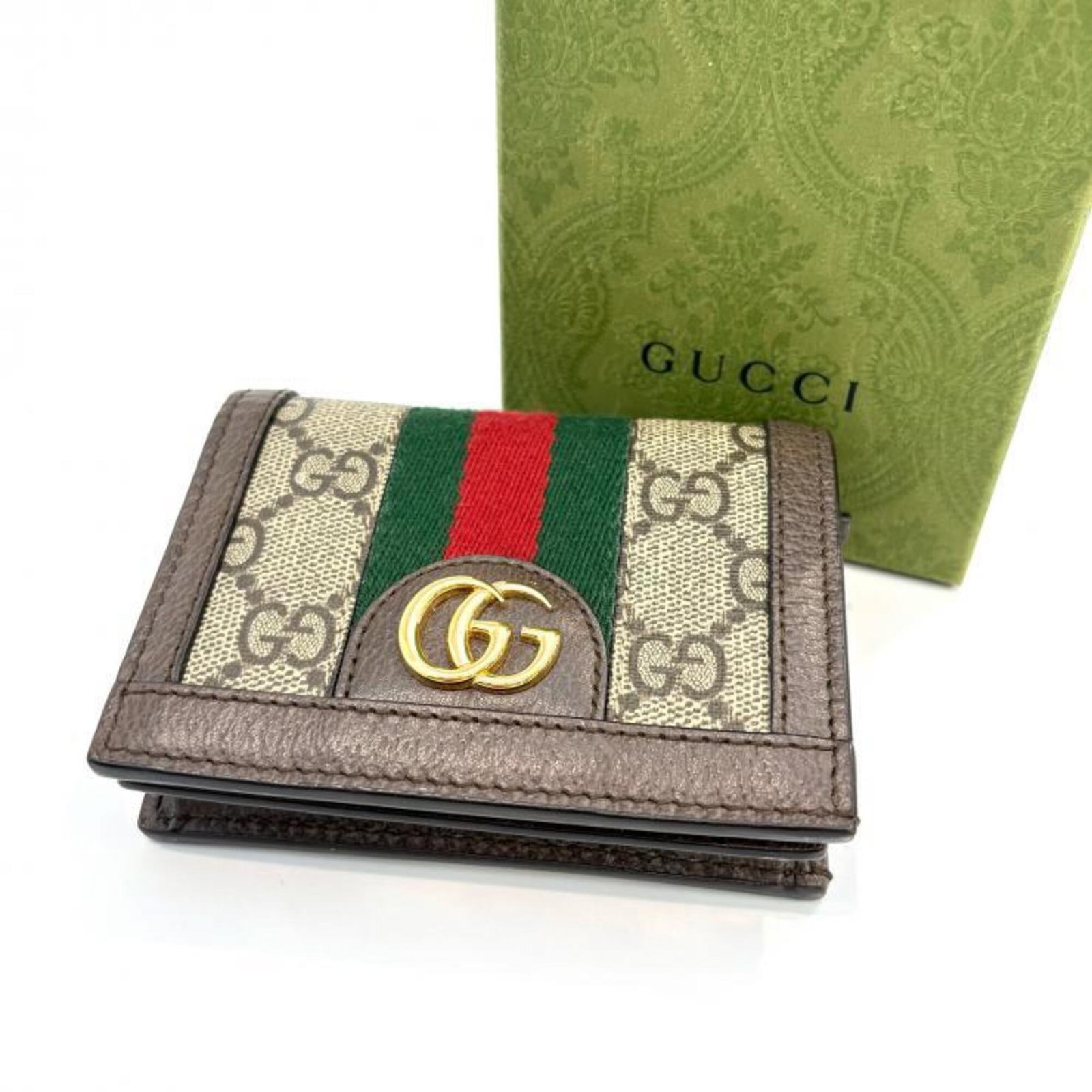 Gucci Supreme Leather Bi Fold Wallet: Gucci Supreme Leather Bi Fold Wallet Gucci Supreme Leather Bi Fold Wallet is made from GG Supreme, a signature leather material known for its exceptional durability and style. This bi-fold wallet
