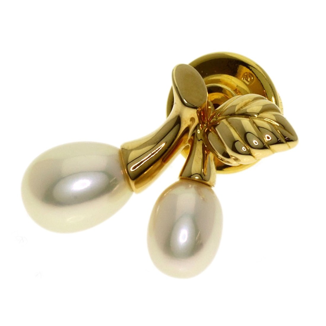 K18 Yellow Gold Plated Mikimoto Freshwater Pearl Brooch: K18 Yellow Gold Plated Mikimoto Freshwater Pearl Brooch K18 Yellow Gold Plated Mikimoto Freshwater Pearl Brooch boasts a stunning gold finish, crafted from high-quality K18 yellow gold. This elegant b