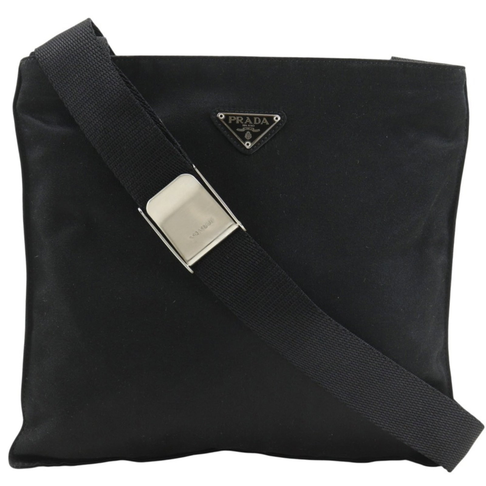 Satin shoulder bag pochette Prada: Satin shoulder bag pochette Prada Satin shoulder bag pochette from Prada, featuring a sleek black design with a satin finish. This compact, 22cm pochette is perfect for everyday use, with a size that
