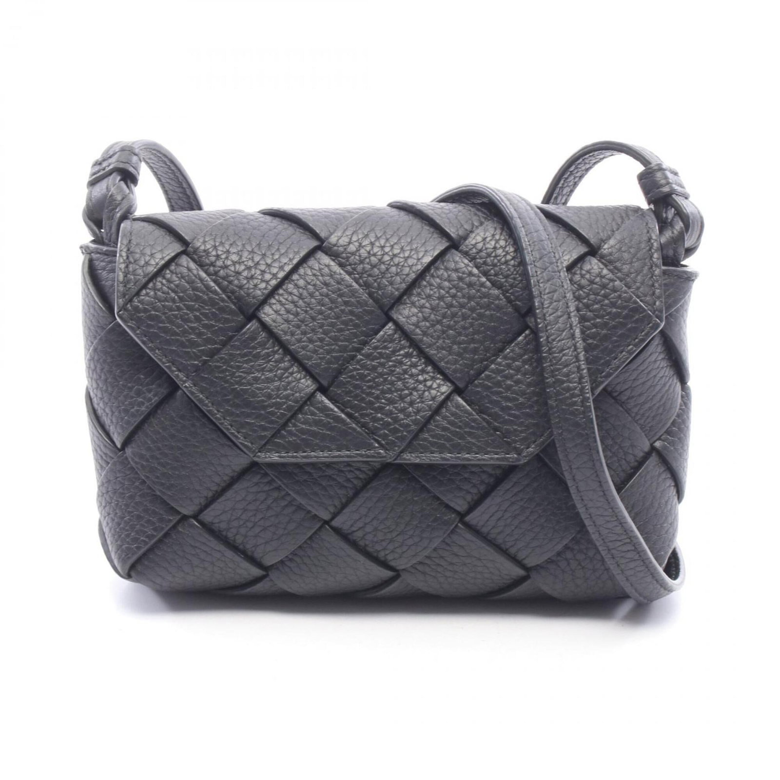 Veneta Leather Handbag Bag Shoulder: Veneta Leather Handbag Bag Shoulder Bottega Veneta's Veneta Leather Handbag Bag Shoulder boasts sleek, sophisticated design with a classic black leather finish, measuring 12cm x 16cm x 4cm. Crafted