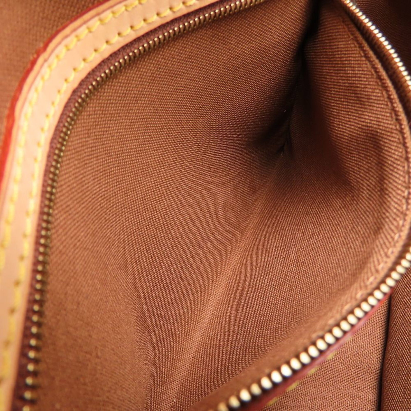 Louis Vuitton Monogram Handbag - 9