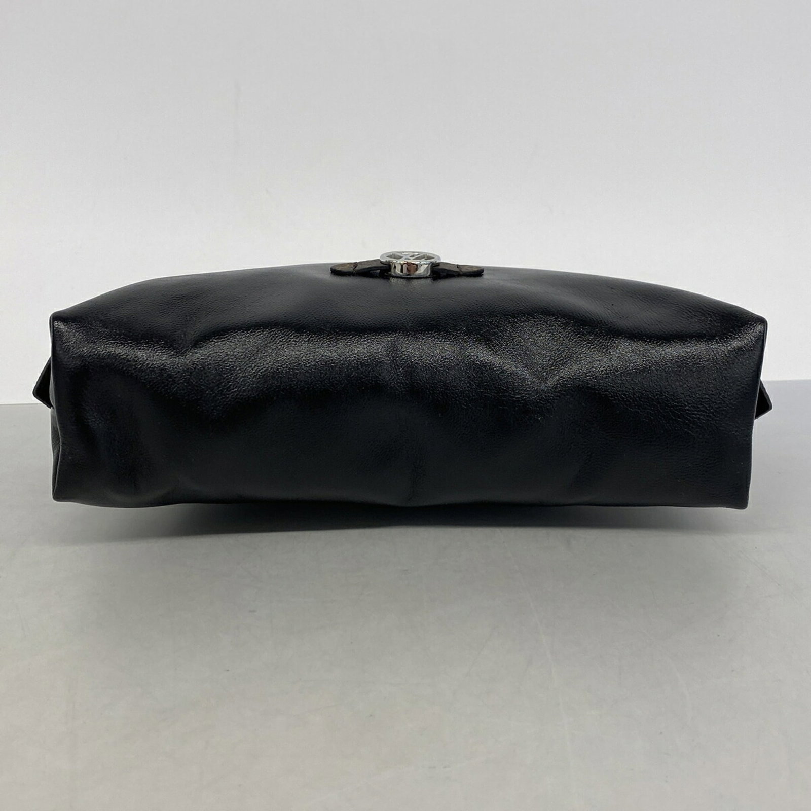 Louis Vuitton Pouch - 3