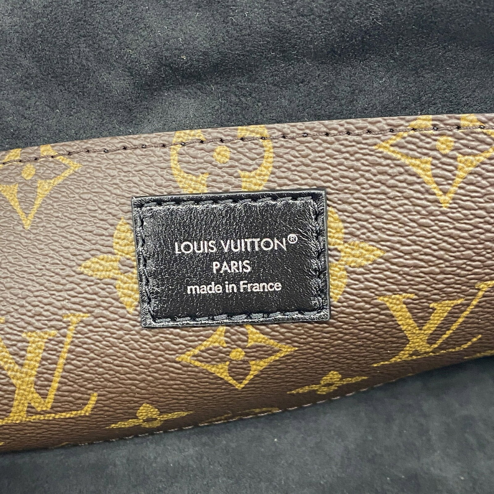Louis Vuitton Pouch - 5