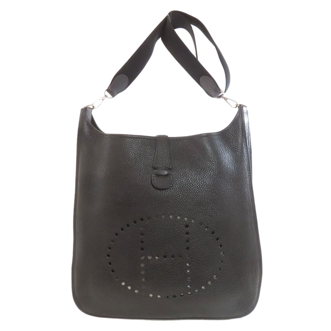Hermes Evelyne2 Tgm Silverhardware Shoulder Bag Ardennes: Hermes Evelyne2 Tgm Silverhardware Shoulder Bag Ardennes The Hermes Evelyne2 Tgm Silverhardware Shoulder Bag features a sleek black exterior made from Ardennes, a signature Herm?s material. The bag's