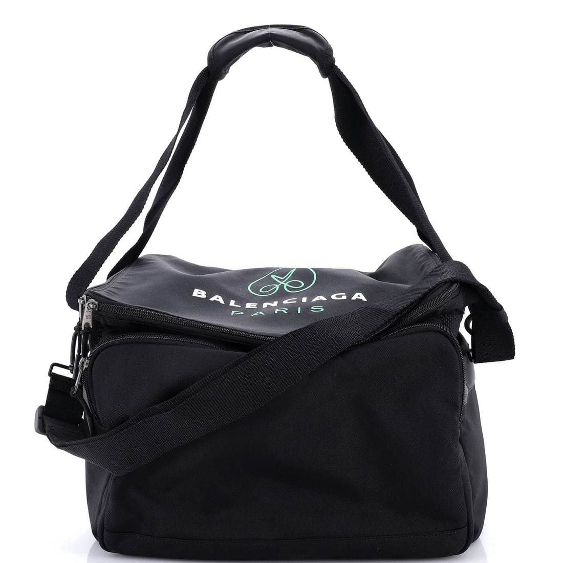 Logo Print Convertible Square Duffle Bag Nylon: Logo Print Convertible Square Duffle Bag Nylon Black canvas plain exterior with a logo print design, this convertible square duffle bag features a detachable strap for versatility. Made from recycled