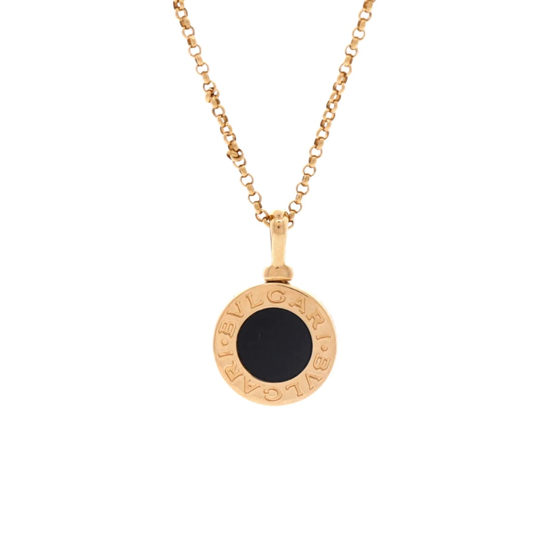 Yellow Gold Bvlgari Pendant Necklace Onyx: Yellow Gold Bvlgari Pendant Necklace Onyx Yellow Gold Bvlgari Pendant Necklace Onyx - A stunning 18K yellow gold pendant necklace featuring a high-quality onyx stone, crafted with attention to detail 