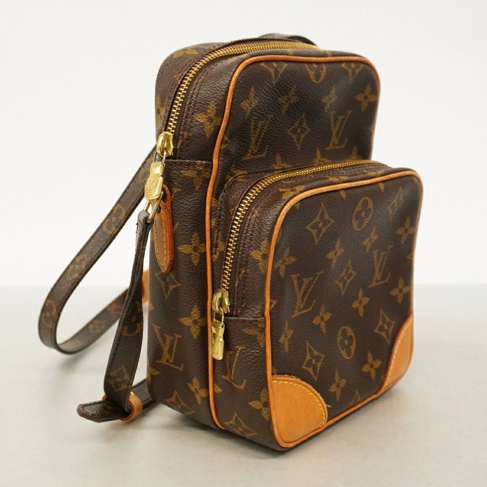 Shoulder Bag by Louis Vuitton - 2
