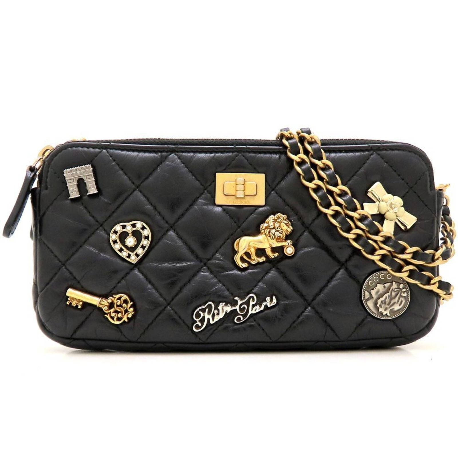 Shoulder Bag Leather Chanel: Shoulder Bag Leather Chanel Black leather shoulder bag from Chanel, measuring 9cm x 18cm x 3cm. Made from high-quality leather, this classic shoulder bag features a timeless design that exudes