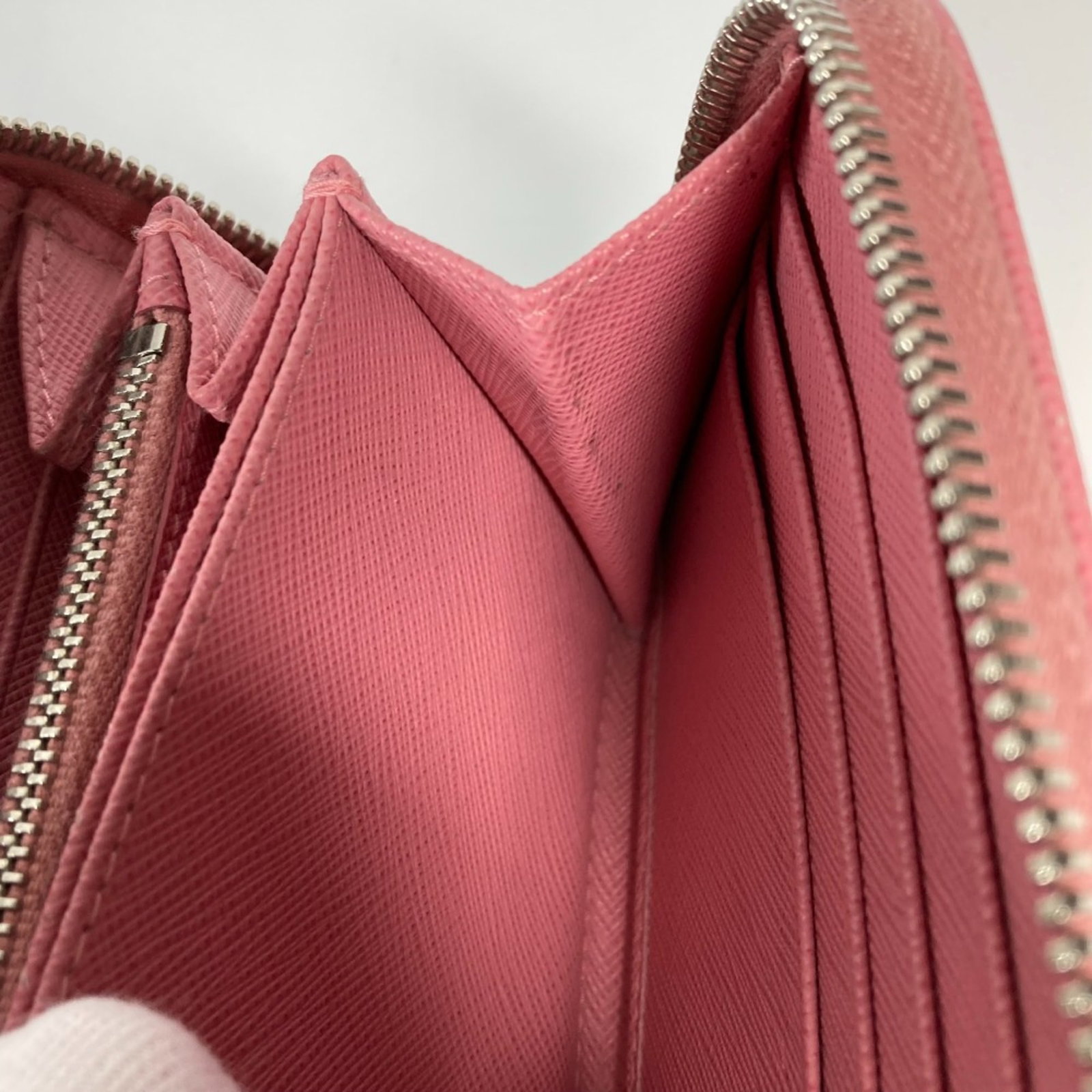 Prada wallet Bi fold other - 17