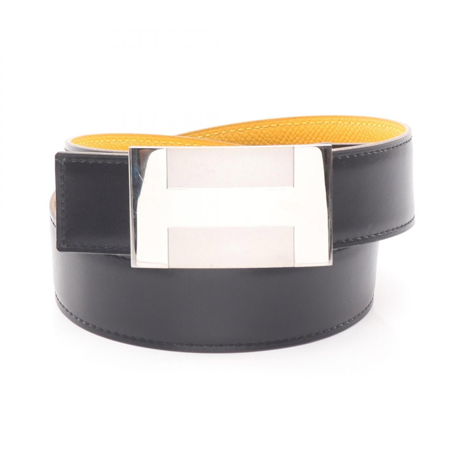 Hermes Standard Belt: Hermes Standard Belt Black, Silver, or Yellow leather standard belt from Hermes, available in lengths of 62cm-67cm. Made from high-quality leather, this classic belt is a timeless accessory for any