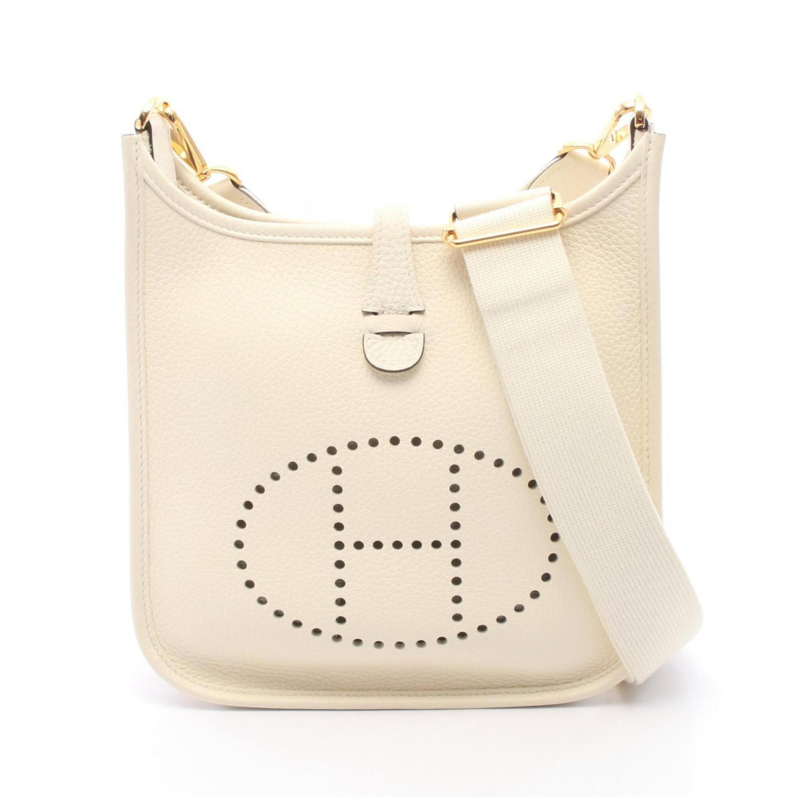 Hermes Shoulder Bag Taurillon Clemence Leather: Hermes Shoulder Bag Taurillon Clemence Leather Taurillon Clemence leather, a signature Herm?s material, is used to craft this elegant shoulder bag. Measuring 22cm x 23cm x 5.5cm, it features a sleek