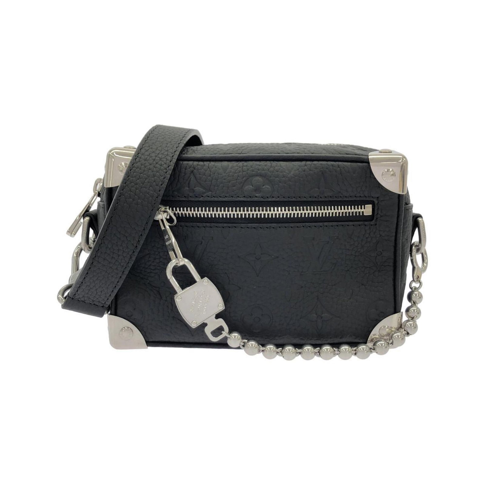 Shoulder Bag Leather Louis Vuitton: Shoulder Bag Leather Louis Vuitton The Louis Vuitton MPN M25927 Shoulder Bag is crafted from high-quality calf leather, featuring a sleek black finish and silver hardware. Measuring 13cm x 19cm x