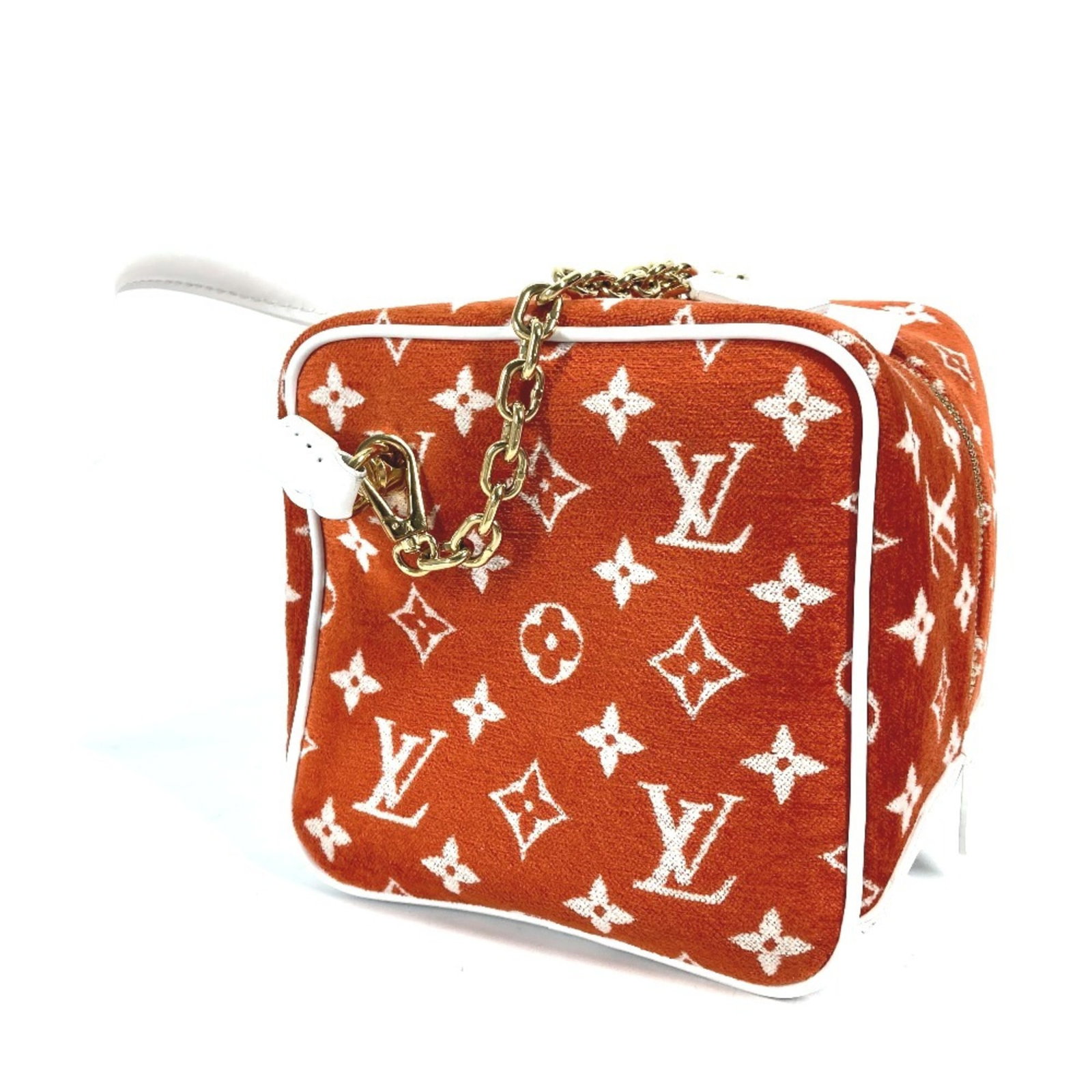 Velvet Handbag Bag Shoulder Louis Vuitton: Velvet Handbag Bag Shoulder Louis Vuitton Brown and Orange Velvet Louis Vuitton Shoulder Bag. This luxurious velvet handbag boasts a classic design with an open outer pocket, perfect for adding a