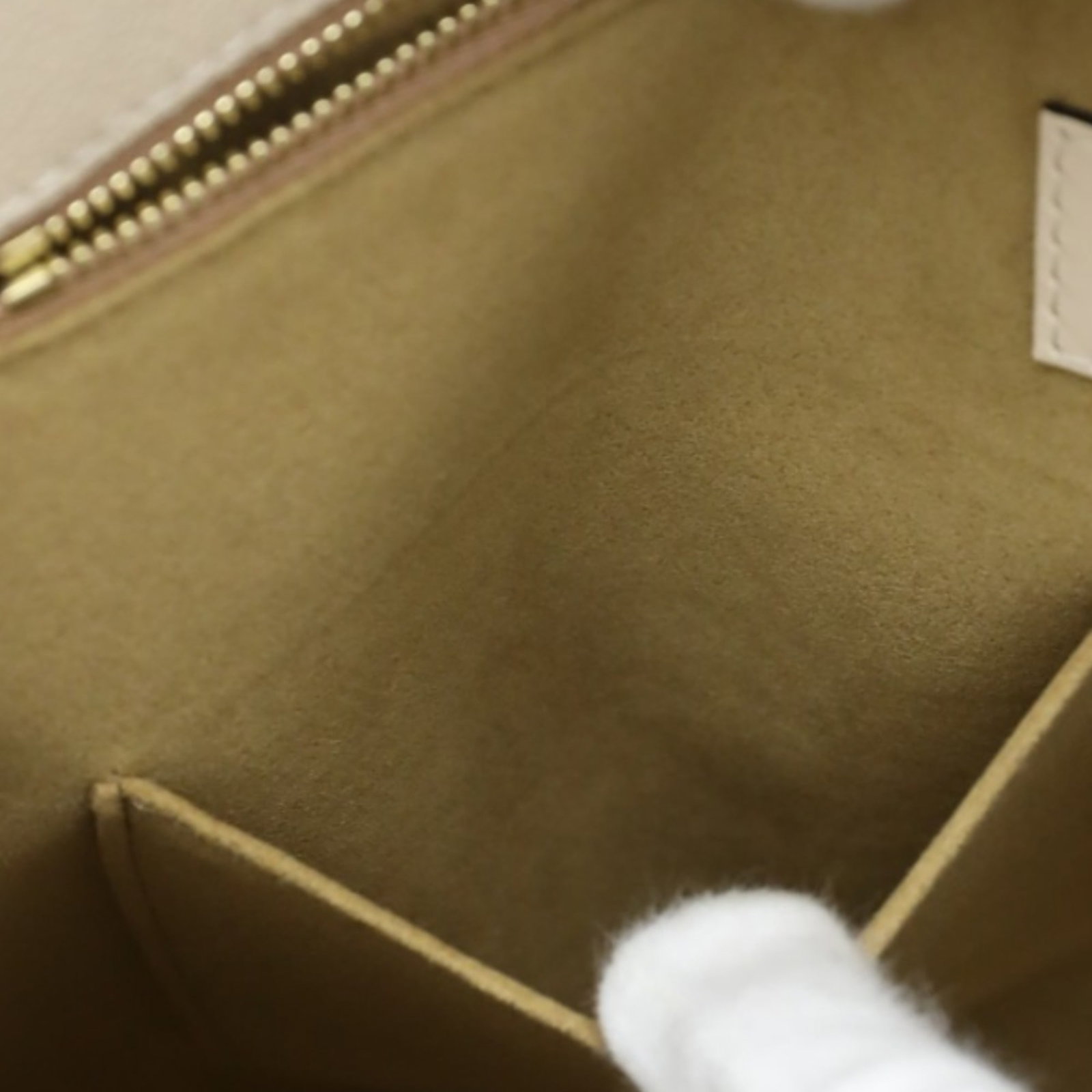 Monogram Empreinte Louis Vuitton Tote - 16