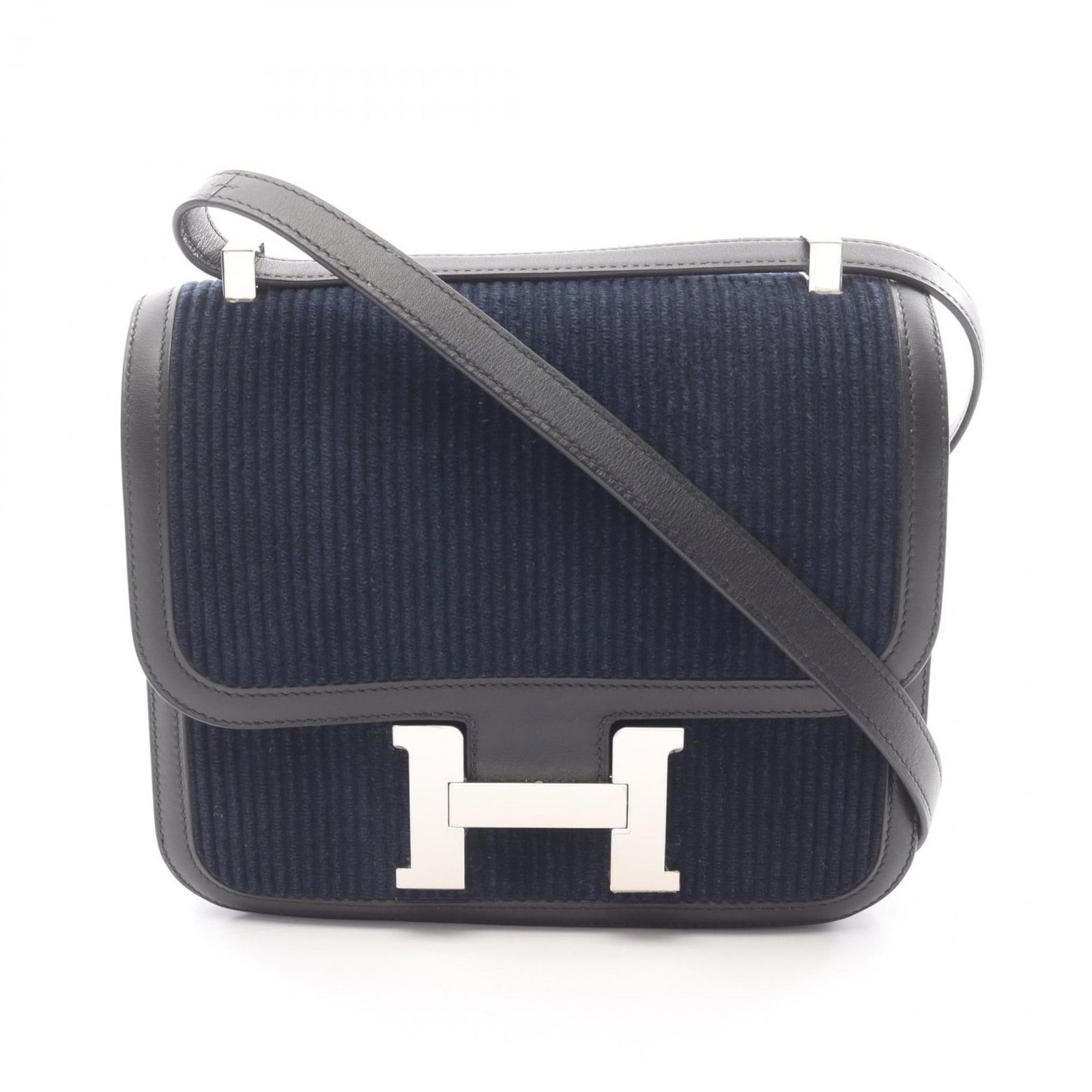 Swift leather bag handbag shoulder Hermes: Swift leather bag handbag shoulder Hermes Swift leather bag handbag shoulder from Hermes, featuring a sleek black, blue marine, or navy design. Made from high-quality cord and swift leather, this