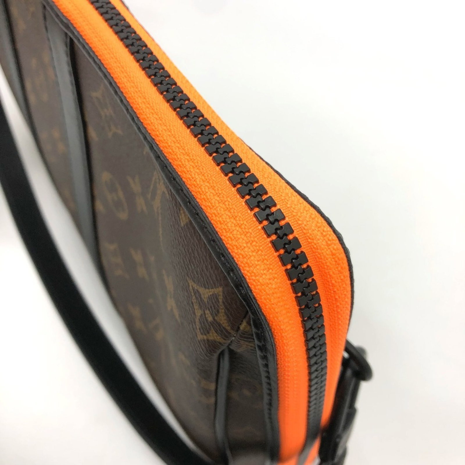 Louis Vuitton Monogram Handbag - 14
