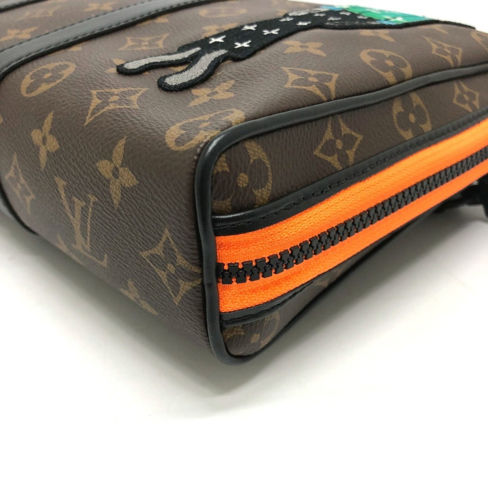 Louis Vuitton Monogram Handbag - 7