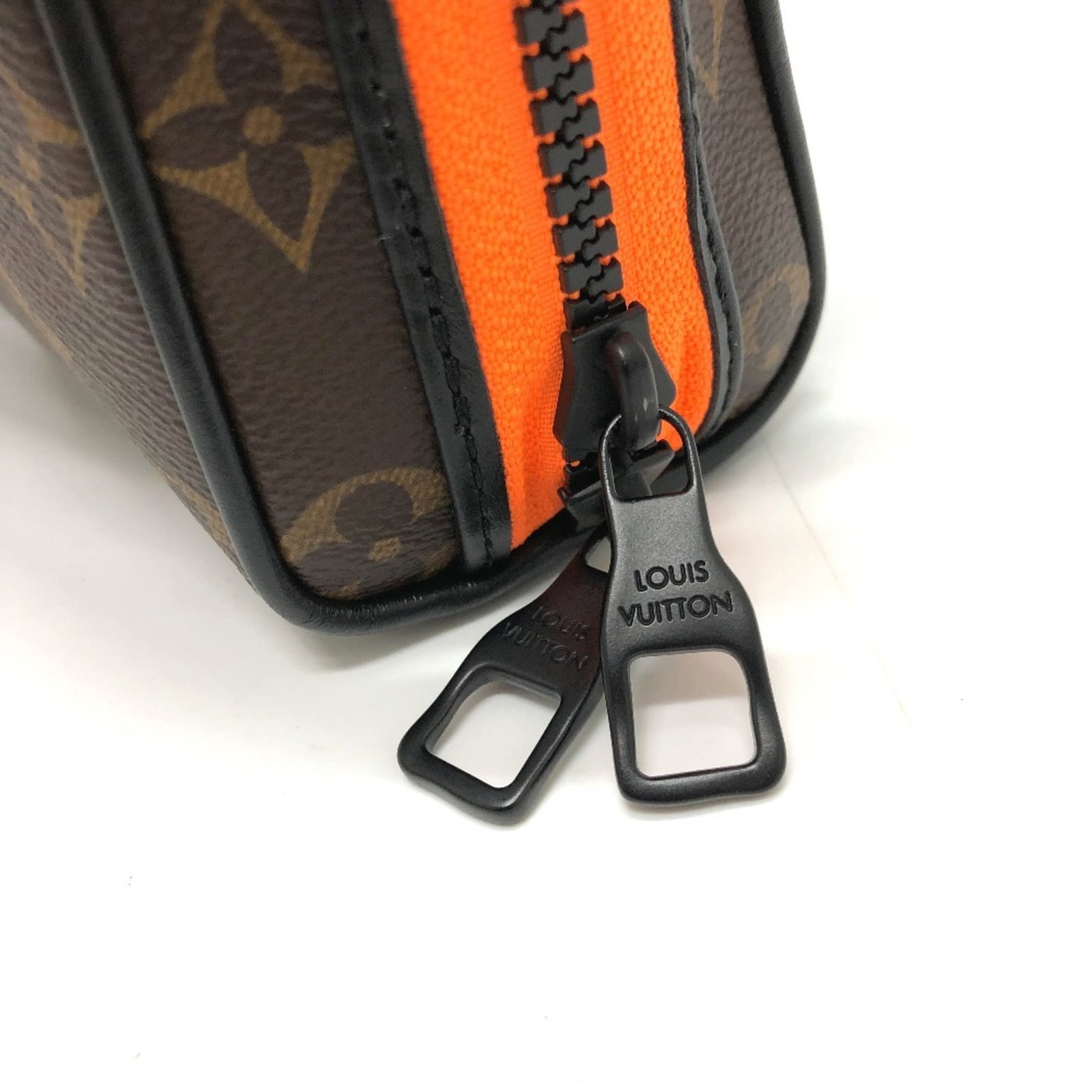 Louis Vuitton Monogram Handbag - 9