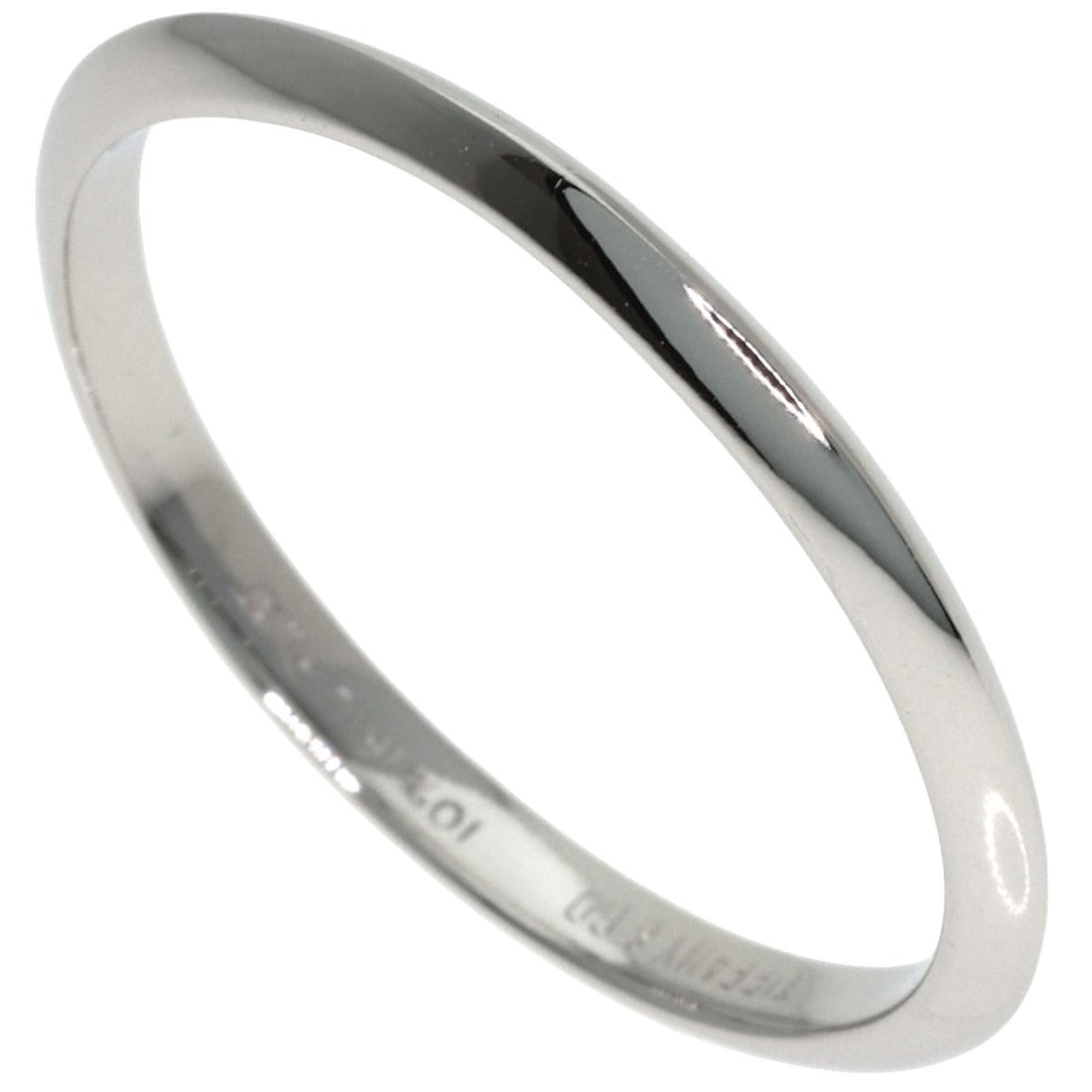 Tiffany&Co Platinum Pt950 Knife Edge Ring: Tiffany&Co Platinum Pt950 Knife Edge Ring PT950 platinum provides a unique strength and durability, making this ring a standout. The Tiffany&Co. signature adds a touch of luxury to this sleek silver