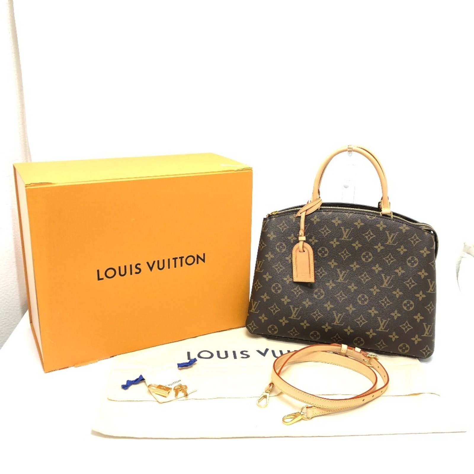 Louis Vuitton Monogram Handbag - 15