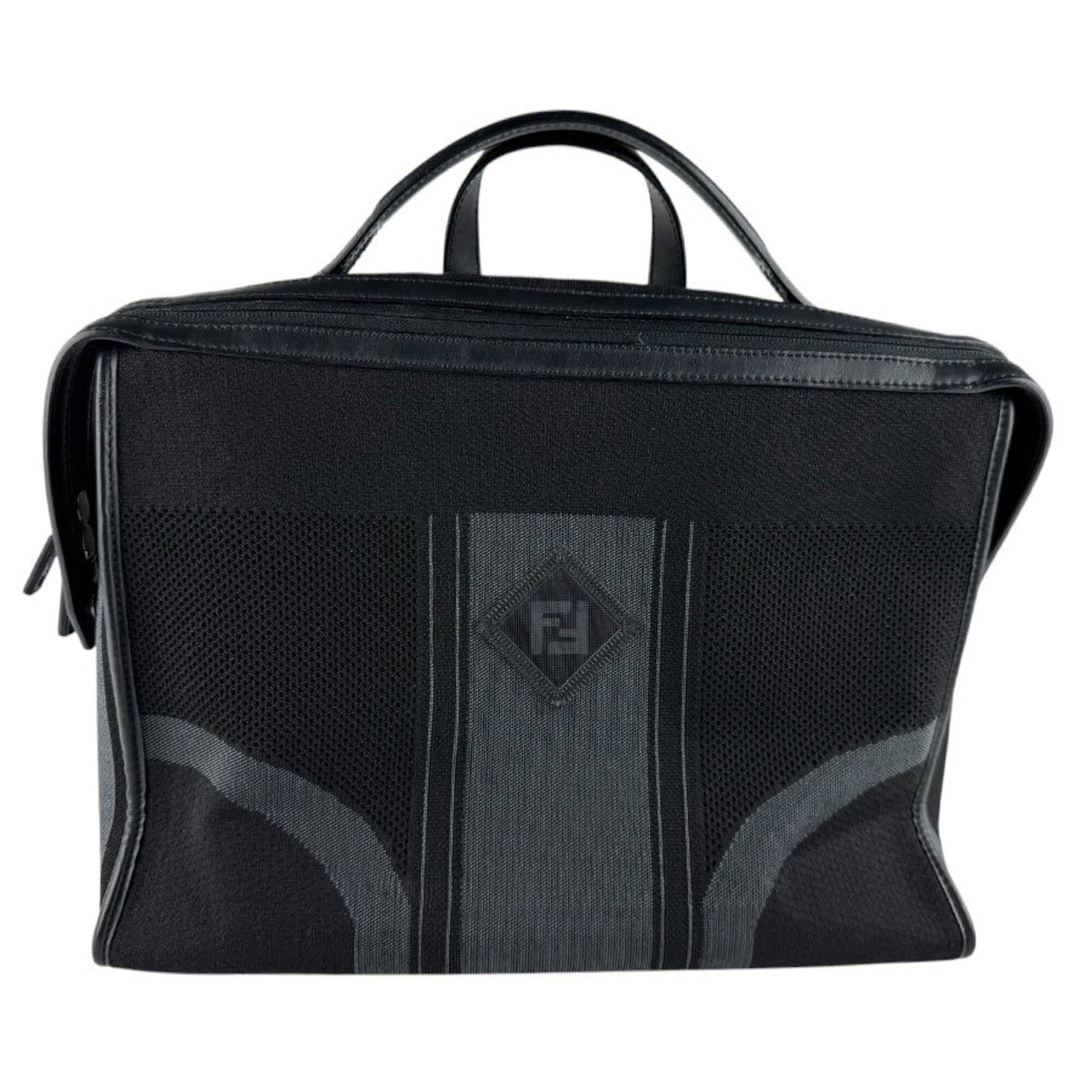 Nylon Leather Handbag Fendi: Nylon Leather Handbag Fendi Nylon Leather Handbag Fendi is made from a combination of nylon and leather, with a black color. It features a size of 28cm x 36cm x 13cm and is designed as a handbag.
