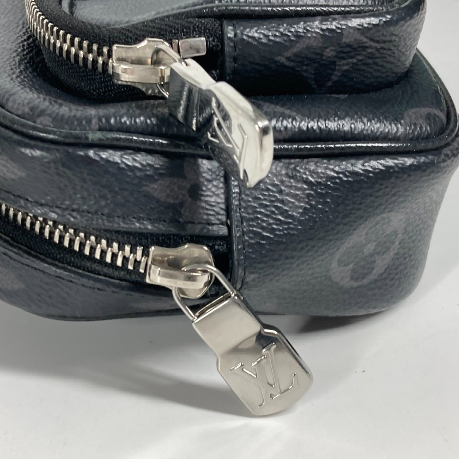 Monogram Eclipse Vuitton Bag Shoulder Louis - 7