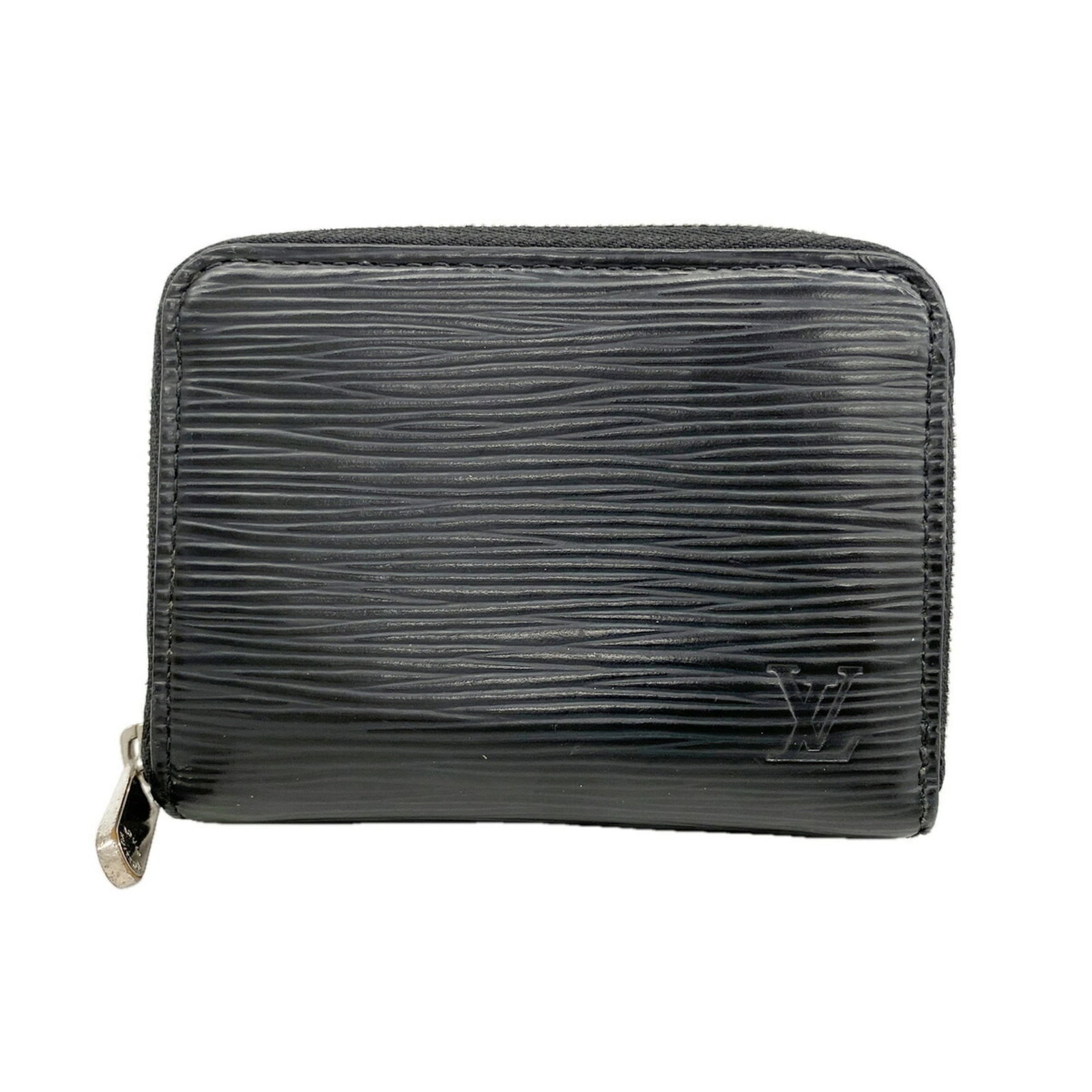 Louis Vuitton Coin Purse/ Coin Case: Louis Vuitton Coin Purse/ Coin Case Made from high-quality materials, this Louis Vuitton coin purse boasts a sleek design with clean lines and a classic silhouette. Measuring 8.5cm x 11cm x 2cm, it