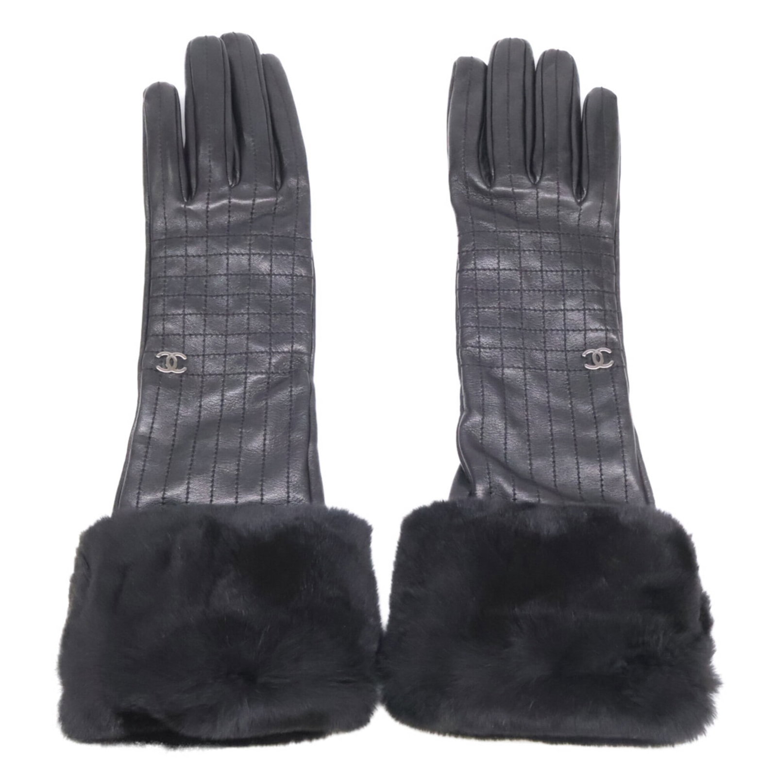 Gloves Warm Leather Chanel: Gloves Warm Leather Chanel Warm and stylish, these black leather gloves from Chanel feature a total length of 36cm and are made from high-quality leather. Item Specifics: Brand: Chanel Type: Warm
