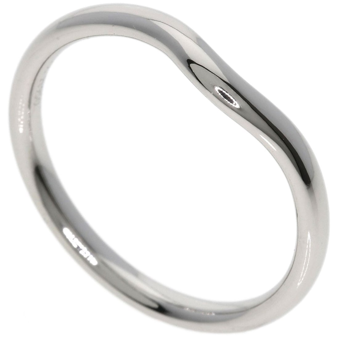 Tiffany Co Platinum Ring Band Curved: Tiffany Co Platinum Ring Band Curved Tiffany & Co's platinum ring band is a sleek and sophisticated design, featuring a curved shape that adds a touch of elegance to any outfit. Made from high-quality