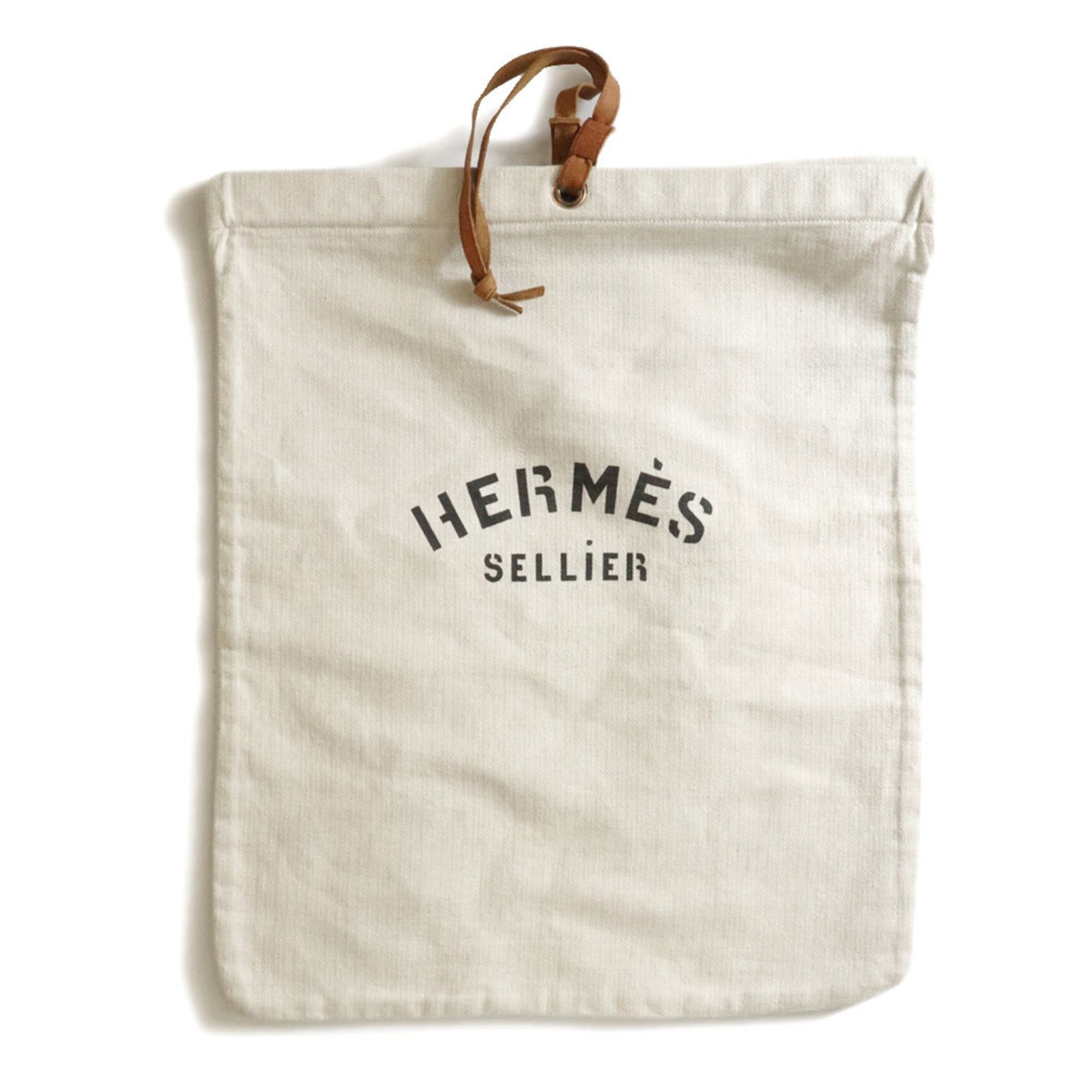 Toile Pouch Hermes: Toile Pouch Hermes Toile Pouch by Hermes, a timeless and elegant design featuring the iconic Toile de Herm?s print in ivory. Measuring 50cm x 41cm, this luxurious pouch is crafted from high-quality To