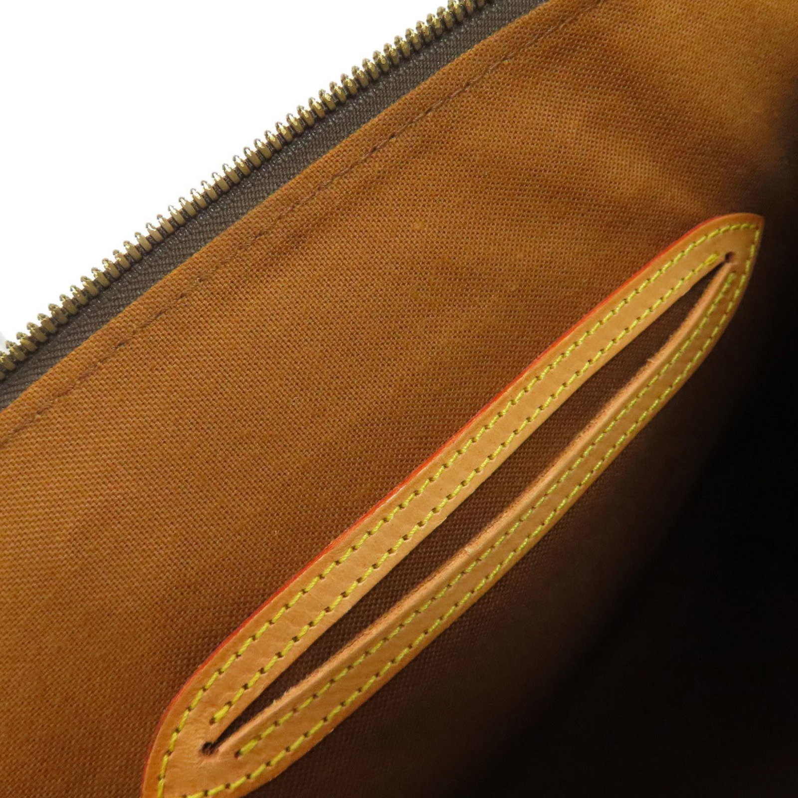 Louis Vuitton Monogram Handbag - 8