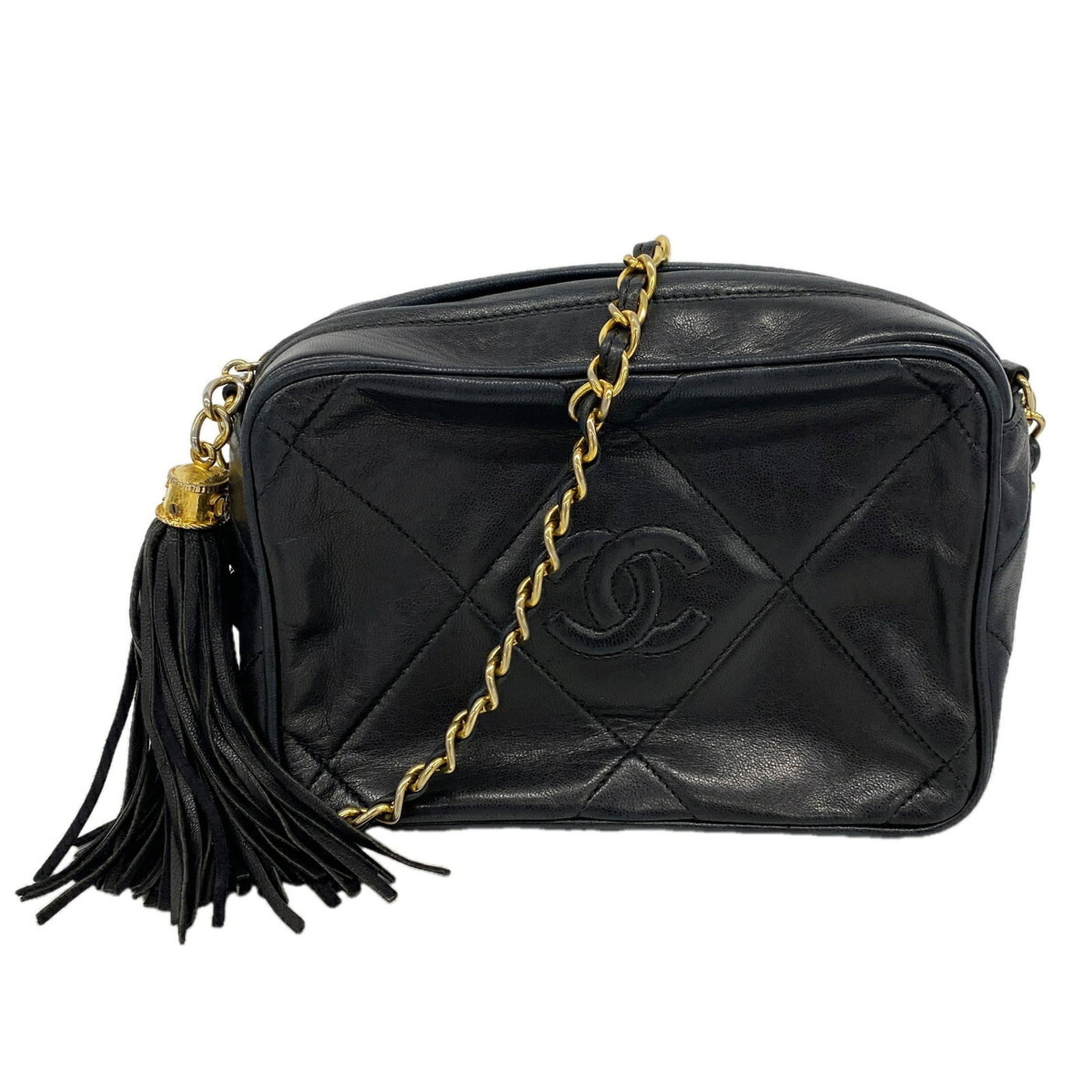 Shoulder Bag Leather Chanel: Shoulder Bag Leather Chanel Black lambskin leather shoulder bag with gold hardware, measuring 13cm x 18cm x 7cm, a stylish and compact accessory. This Chanel shoulder bag is made from high-quality