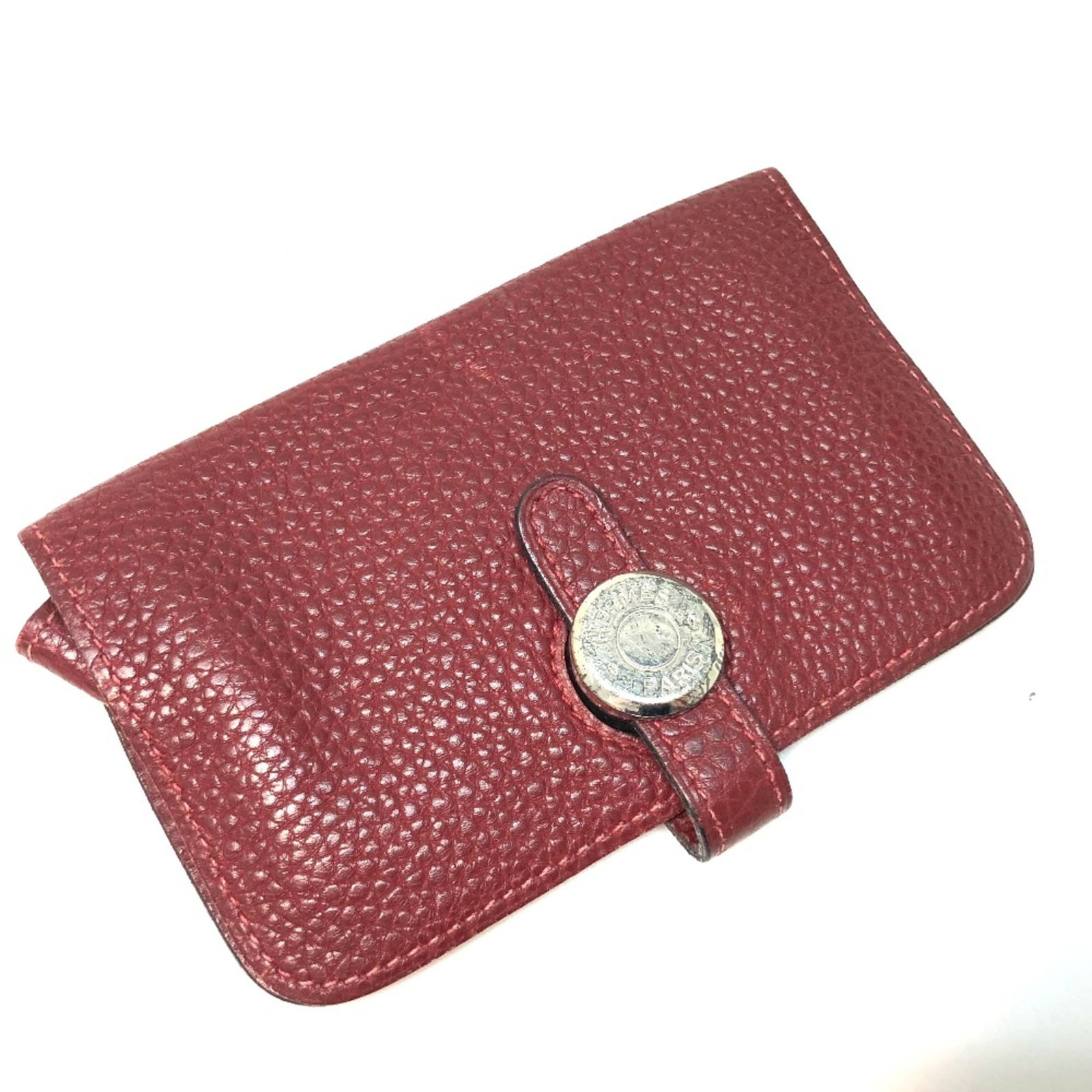Hermes Coin Purse/ Coin Case Leather: Hermes Coin Purse/ Coin Case Leather Red leather coin purse with a classic design, measuring 12cm x 7.5cm and 4.7cm x 3.0cm. This stylish accessory features a timeless look and a compact size, making