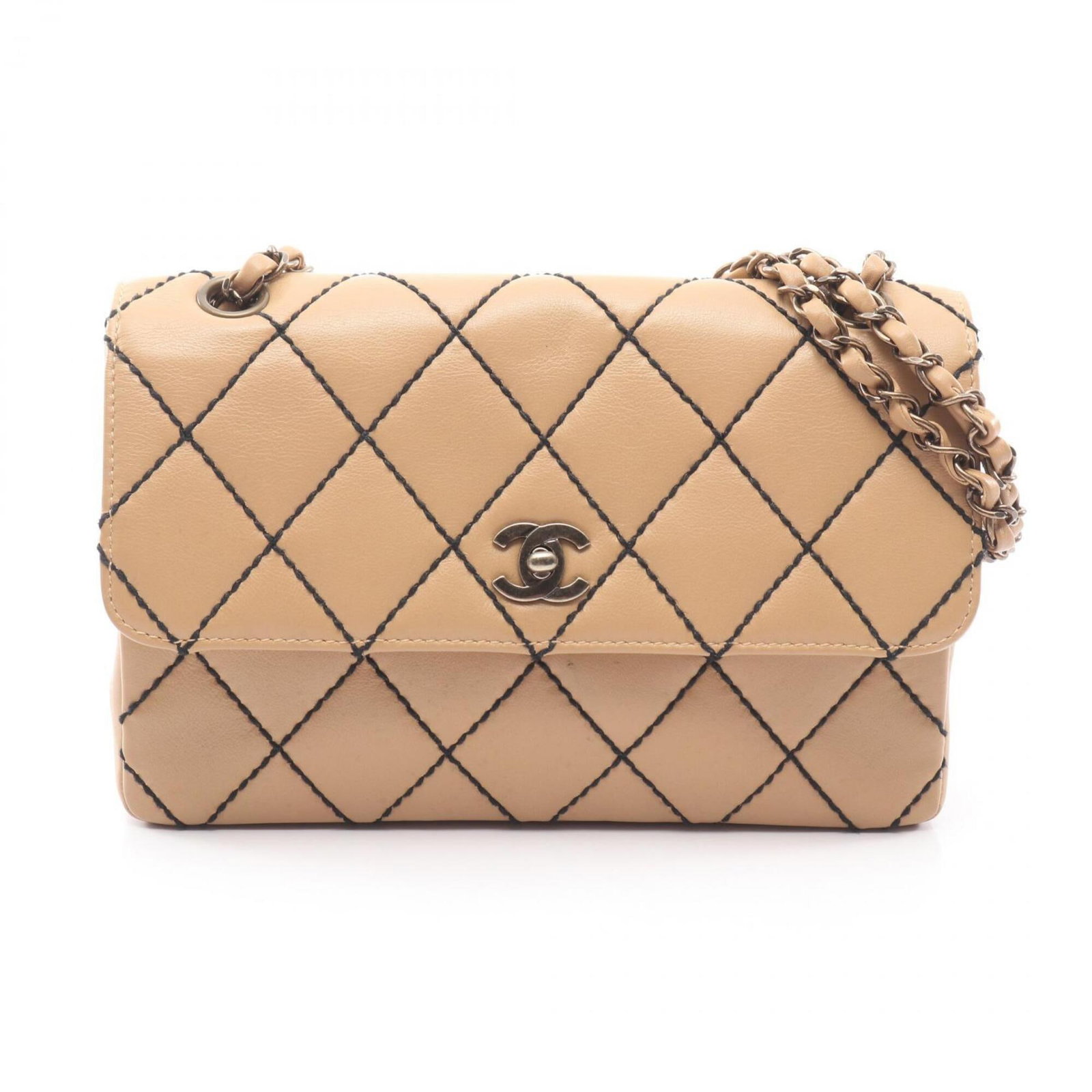 Shoulder Bag Leather Handbag Chanel: Shoulder Bag Leather Handbag Chanel The Chanel Shoulder Bag Leather Handbag boasts a classic design with a timeless beige color, perfectly complemented by its high-quality leather material. Measuring
