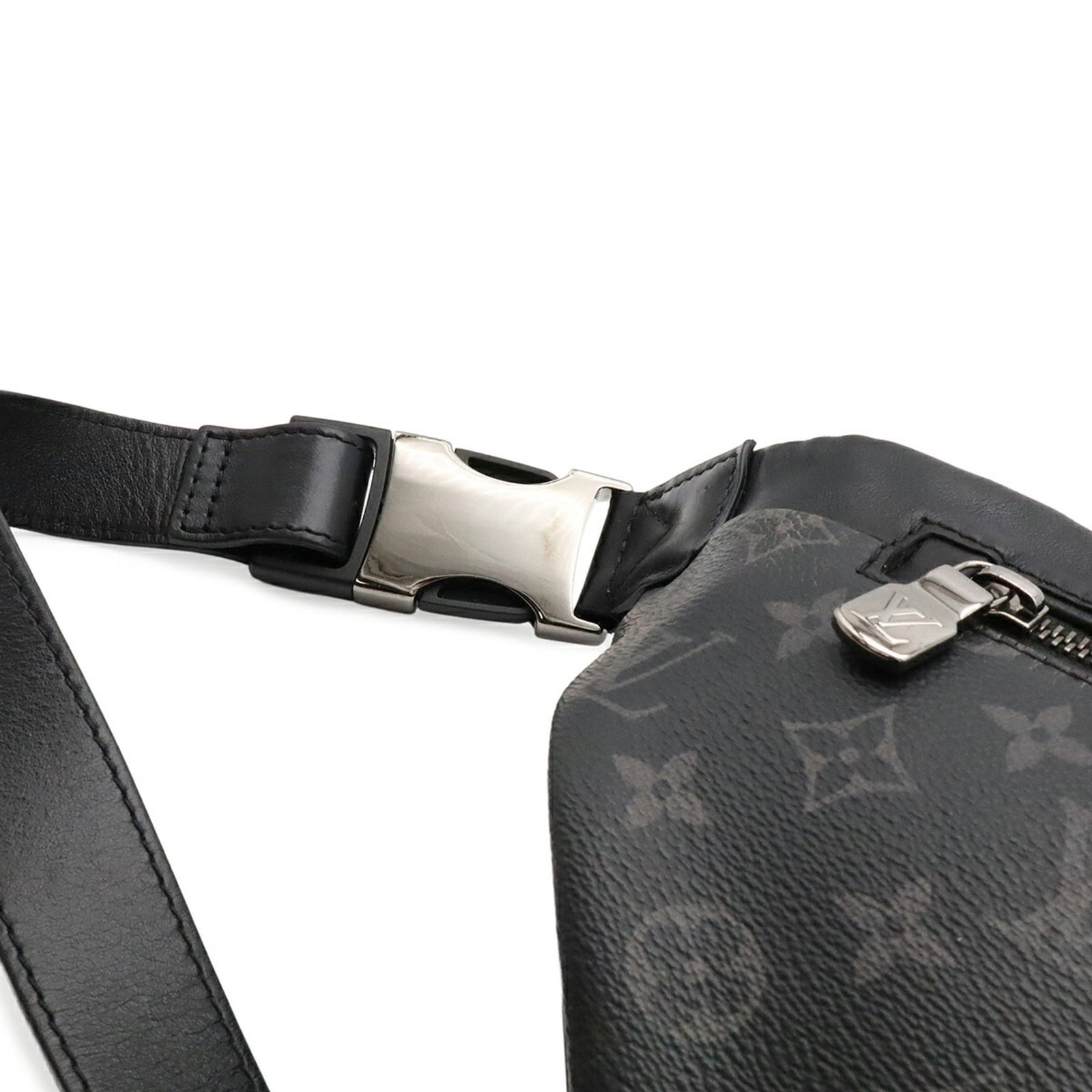 Eclipse Monogram Sling Pouch Bag Louis Vuitton - 7