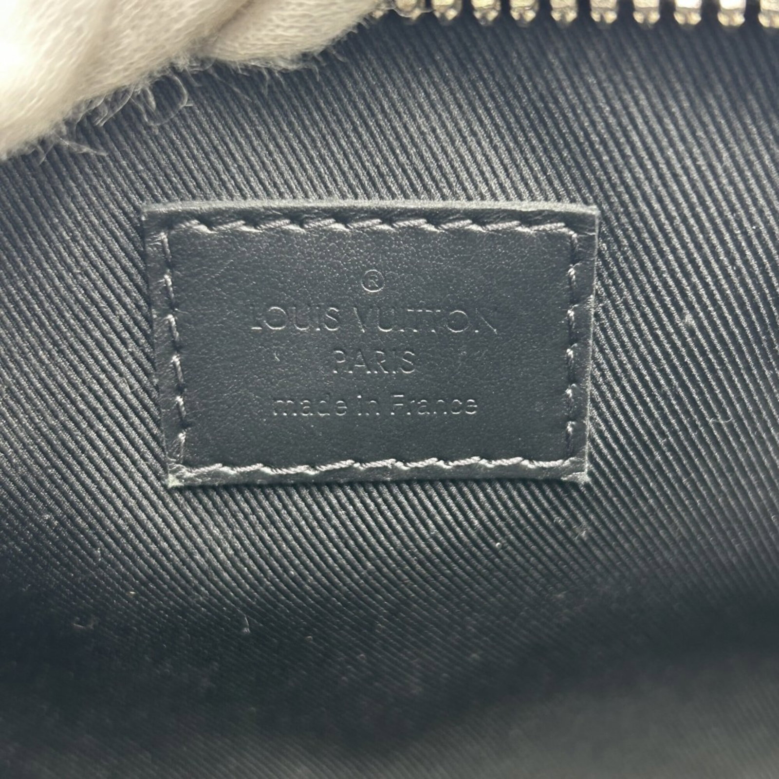 Louis Vuitton Monogram Handbag - 5