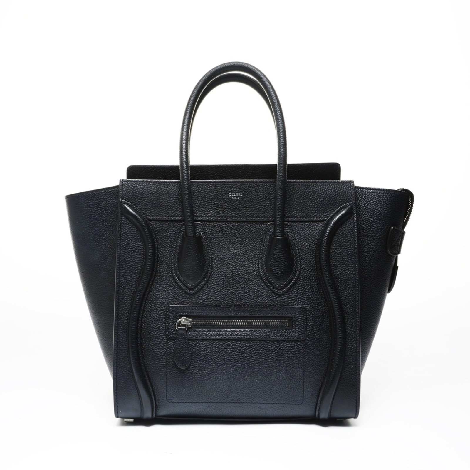 Handbag Celine: Handbag Celine Black Celine handbag from Italy, measuring 25cm x 40cm x 13.5cm, with a sleek design and classic silhouette. This stylish bag features a timeless black color that complements any