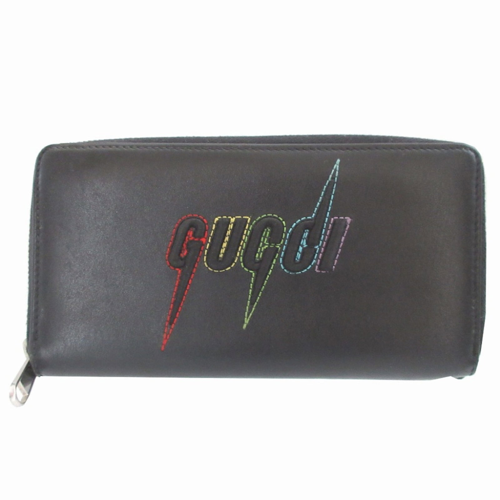 Gucci Long Wallet (Bi-Fold) Leather: Gucci Long Wallet (Bi-Fold) Leather Black Gucci Long Wallet (Bi-Fold) Leather, measuring 10.5cm x 19cm x 2cm, features a classic bi-fold design made from high-quality leather. This stylish accessory f