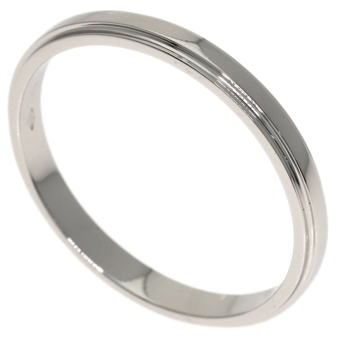 Cartier Platinum Pt950 Damour Ring #58: Cartier Platinum Pt950 Damour Ring #58 Cartier Platinum Pt950 Damour Ring #58 is a striking silver-toned platinum ring featuring a signature that bears the Cartier mark. This elegant ring is crafted