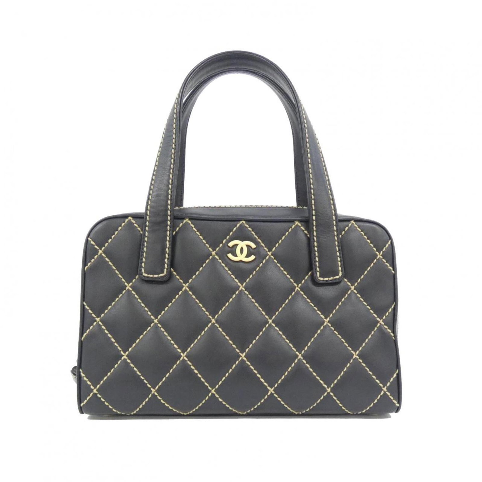 Chanel Leather Pouch Handbag: Chanel Leather Pouch Handbag The Chanel Leather Pouch Handbag is a timeless piece, boasting a classic design and premium materials. Crafted from genuine calfskin leather, this elegant pouch features a