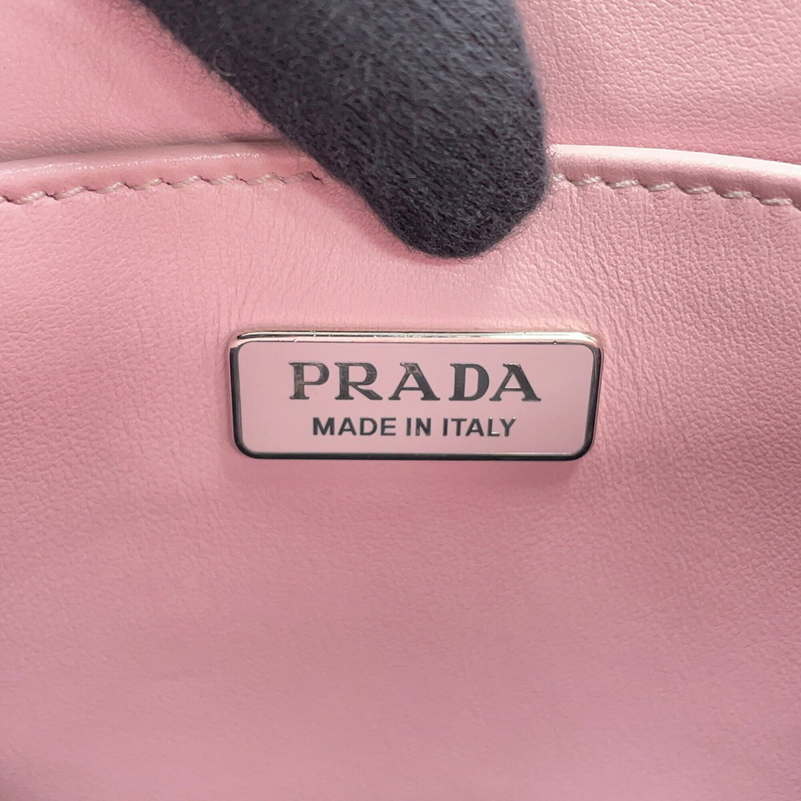 Handbag Leather Prada - 18