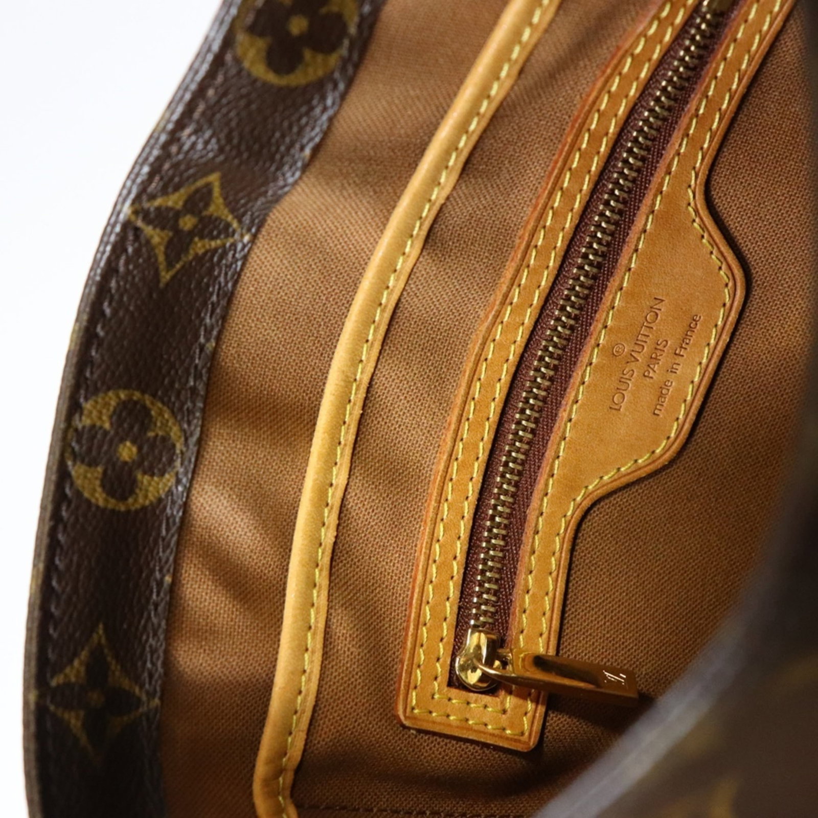 Louis Vuitton Monogram Handbag - 10