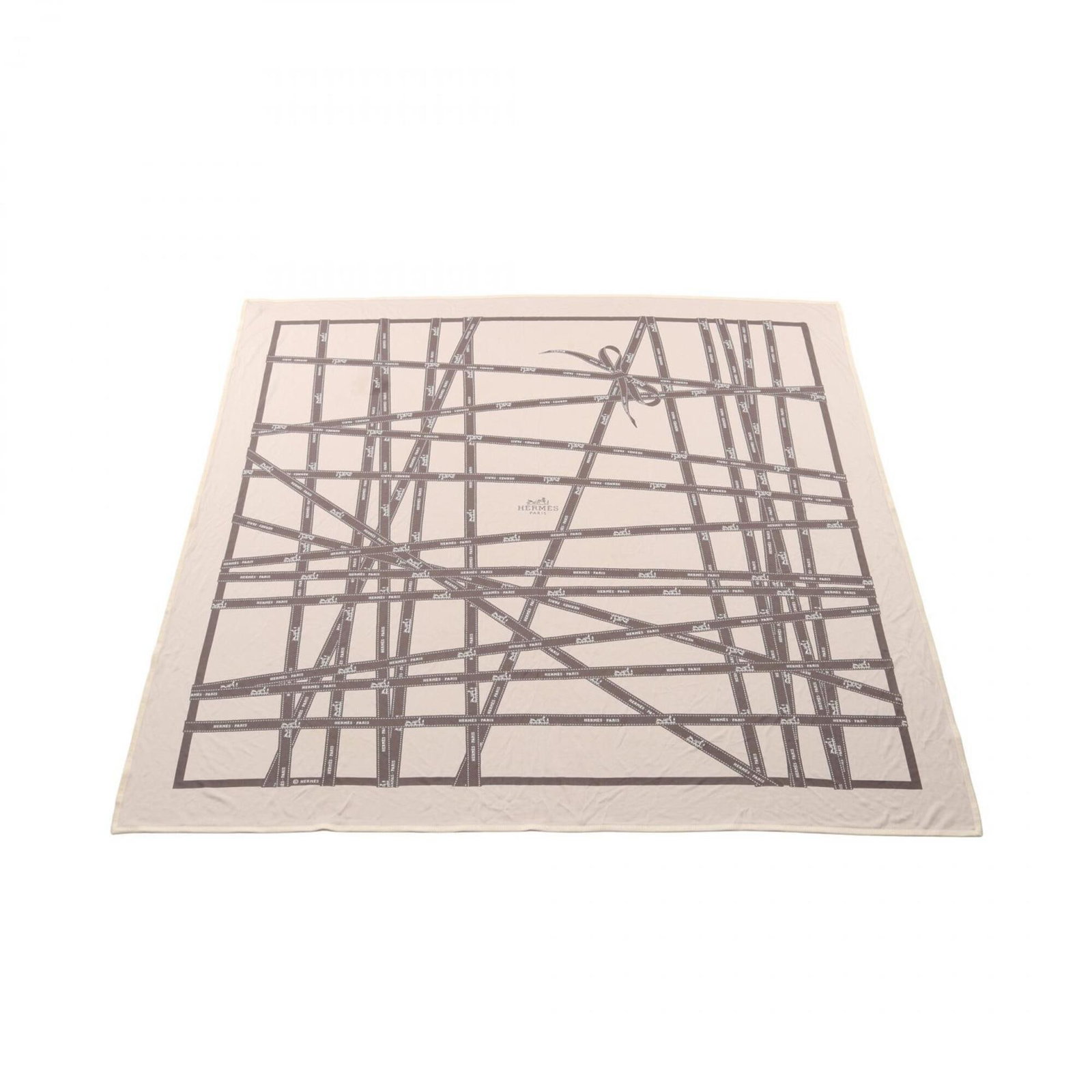 Silk Hermes Scarf: Silk Hermes Scarf Silk from high-end French fashion house Hermes, this 90cm x 90cm scarf is crafted from luxurious silk, offering a timeless and elegant addition to any wardrobe. The neutral beige, gr