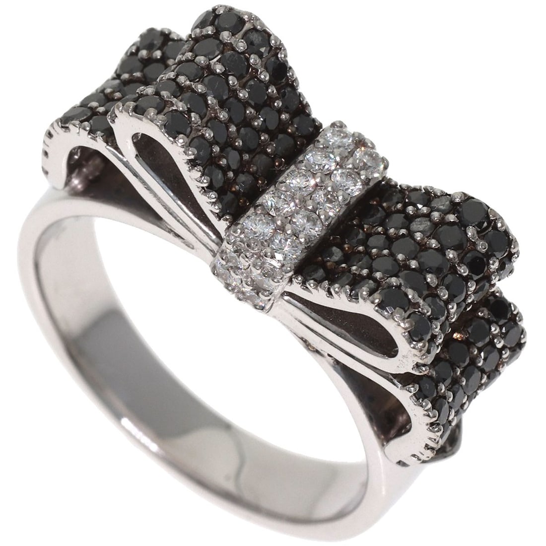 Ponte Vecchio Ribbon Motif Black Diamond Ring K18 White Gold: Ponte Vecchio Ribbon Motif Black Diamond Ring K18 White Gold K18 White Gold Diamond Ring with Ponte Vecchio Ribbon Motif. This elegant ring features a silver-toned exterior with a K18 white gold
