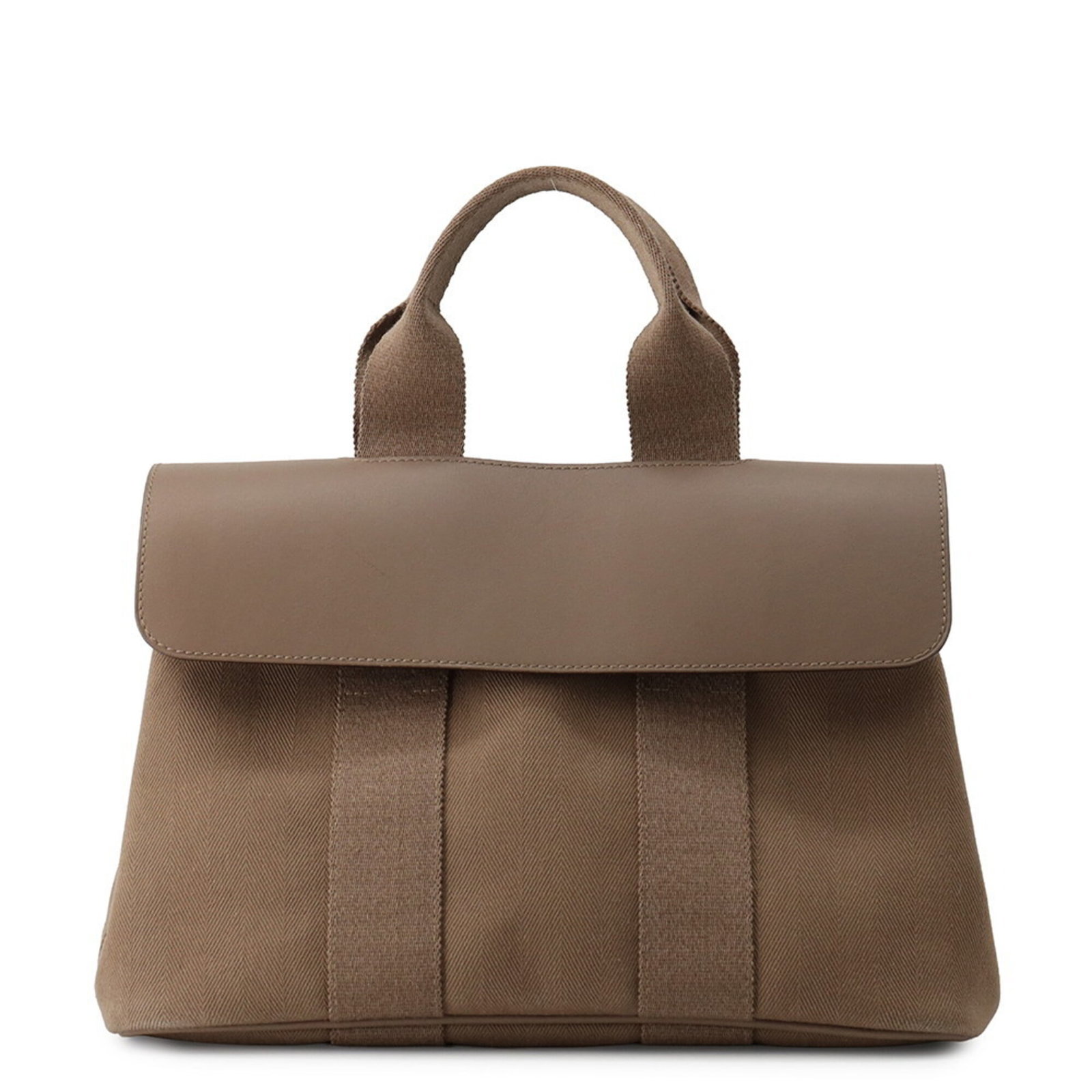 Handbag Toile Chevron Hermes: Handbag Toile Chevron Hermes Etoupe gray Toile chevron Handbag from Hermes, crafted in France with a classic 21cm x 30cm x 14cm design. This iconic handbag features the signature Toile chevron